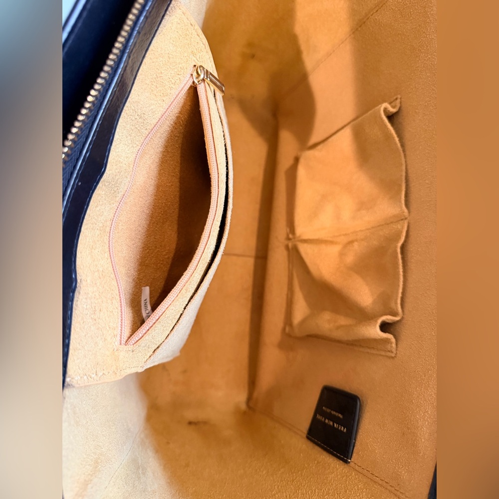 Freja New York Paloma Black Vegan Leather Tote Bag - Picture 12 of 16